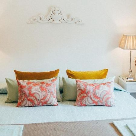Dona Fina Guest House Mirandela Ngoại thất bức ảnh